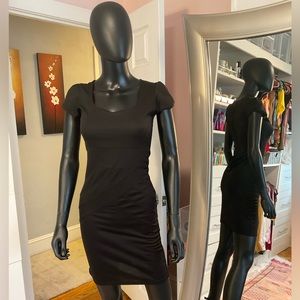 Black short sleeve midi dress small